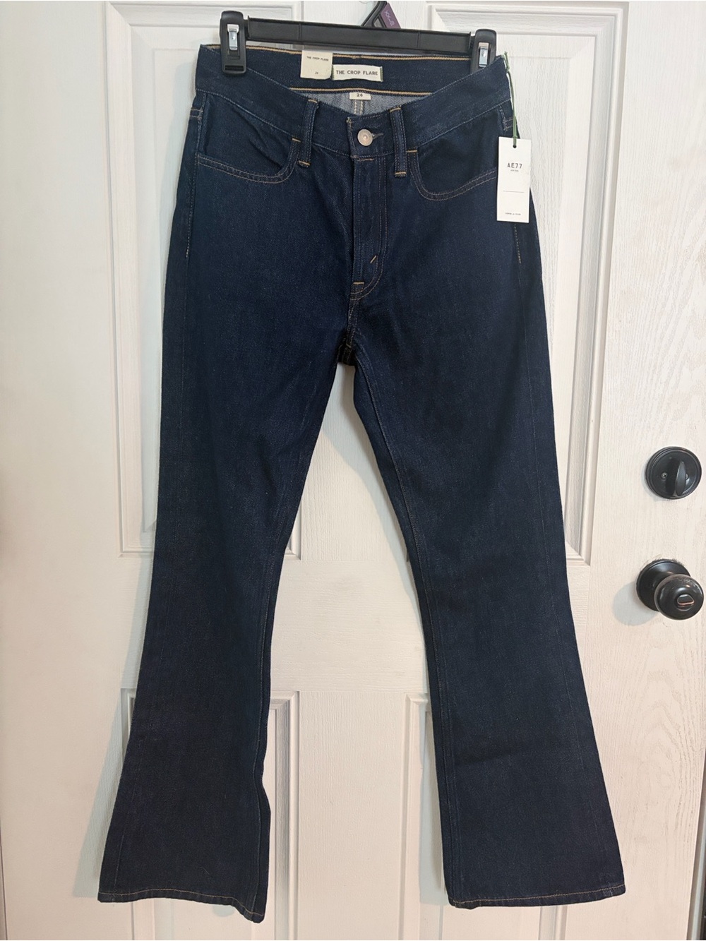 American Eagle Outfitters (AE77) The Crop Flare Jeans